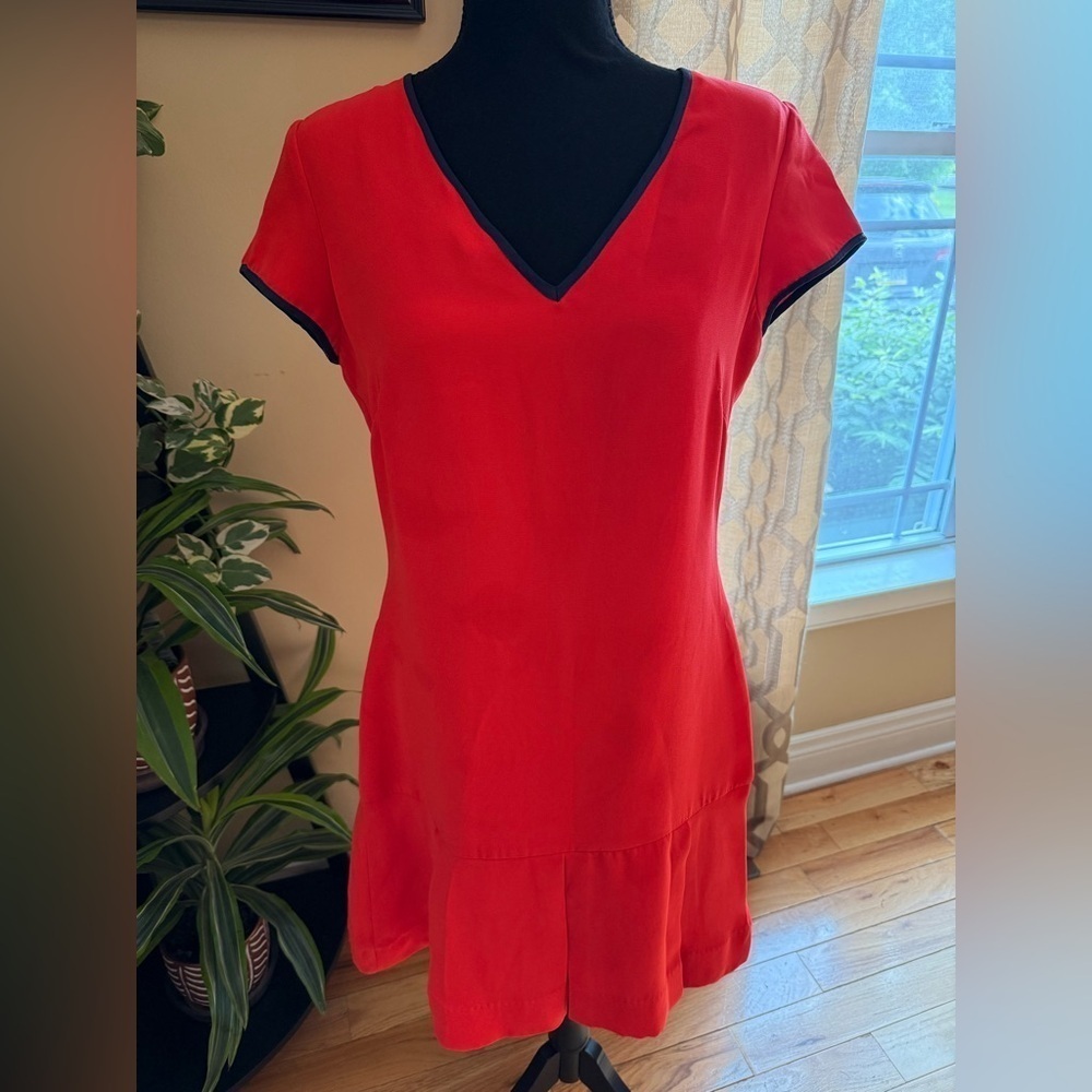 Sail to Sable Red/Navy V-Neck Ruffle Dress Women’s Size 6